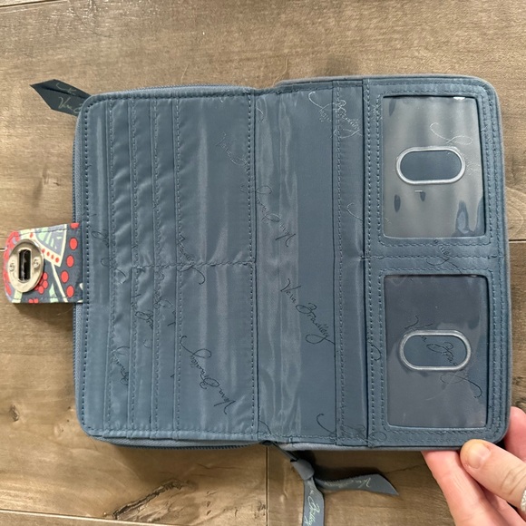 Vera Bradley Nomadic Floral Iconic RFID Turnlock Clutch Wallet‎ Quilted Large - Picture 8 of 11